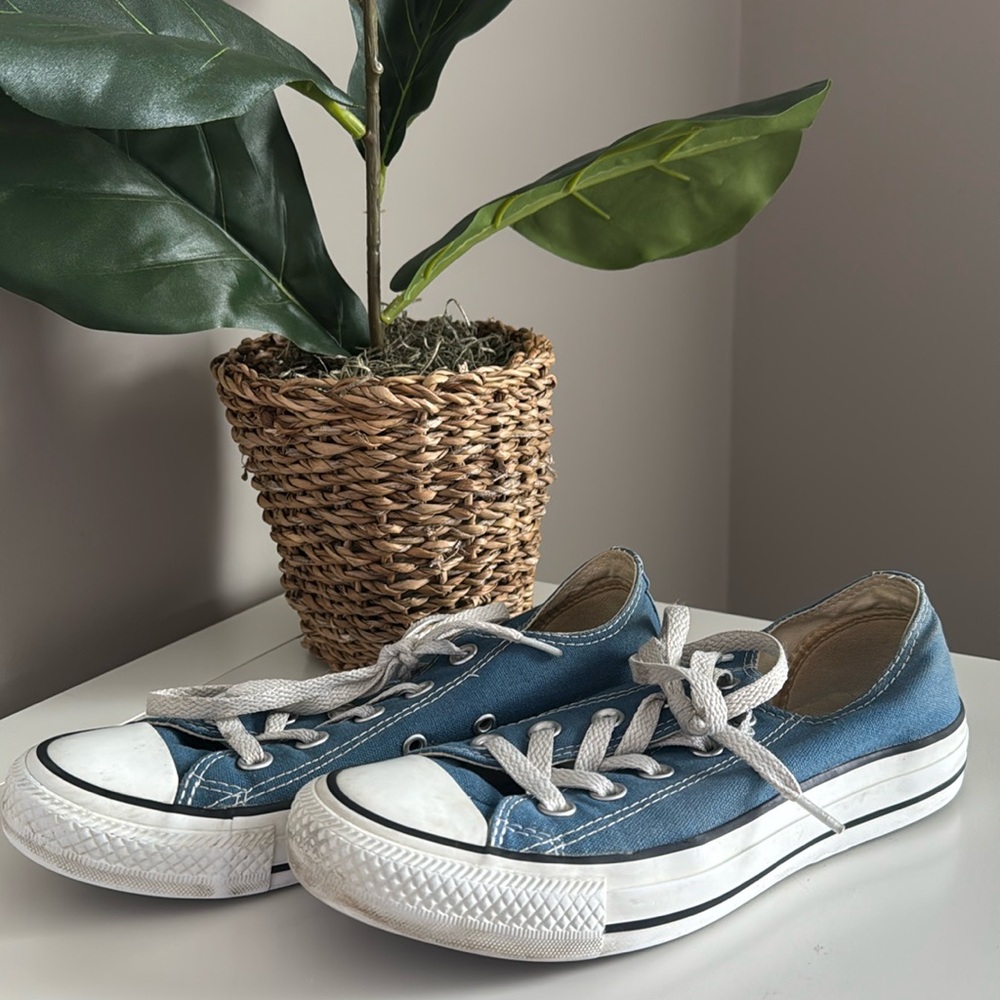 Converse Chuck Taylor All Star Classic Sneakers